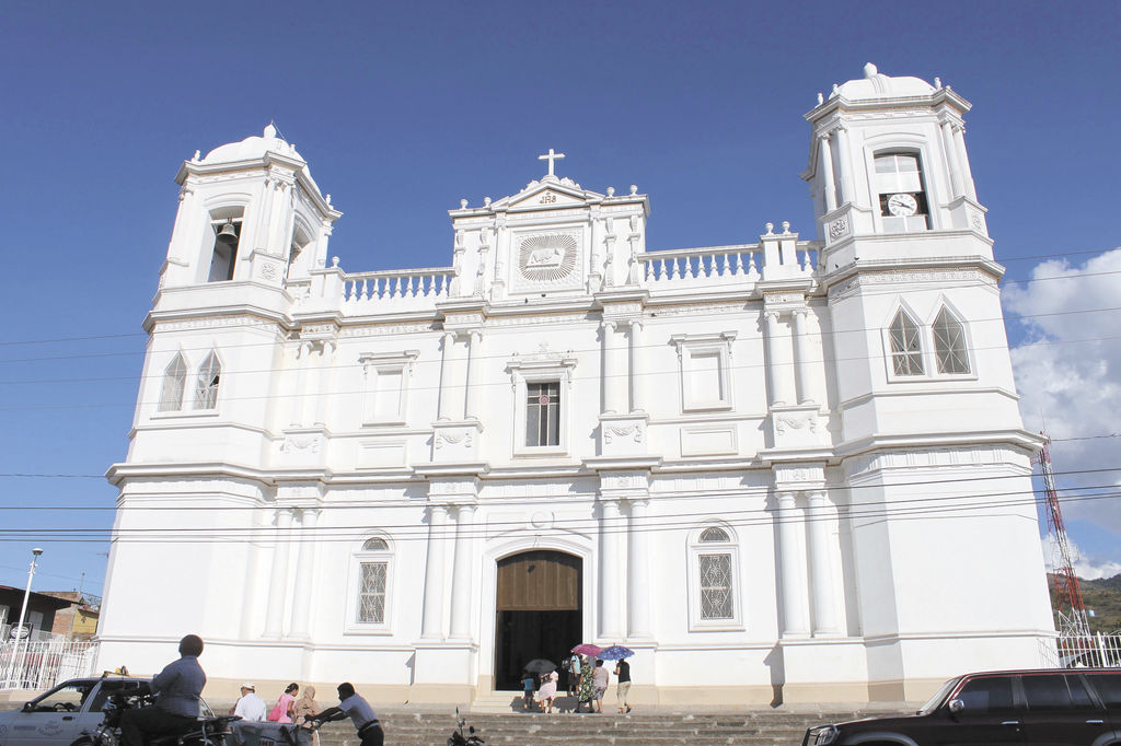 La Catedral de Matagalpa fue restaurada dos veces por el anterior obispo de esa DiÛcesis, monseÒor Jorge SolÛrzano. LA PRENSA/L.E. MARTÕNEZ M.